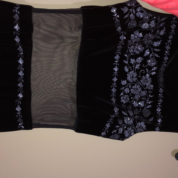 Dress - Picture 3 of 3